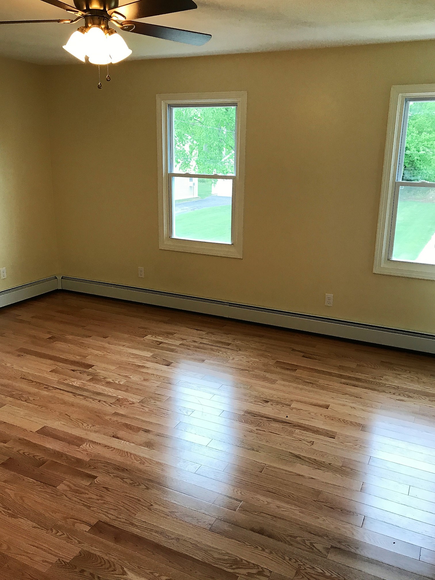 Johnston, RI Strawberry Lane, 2 Bed Duplex, 2,400 Avail. Now J&W