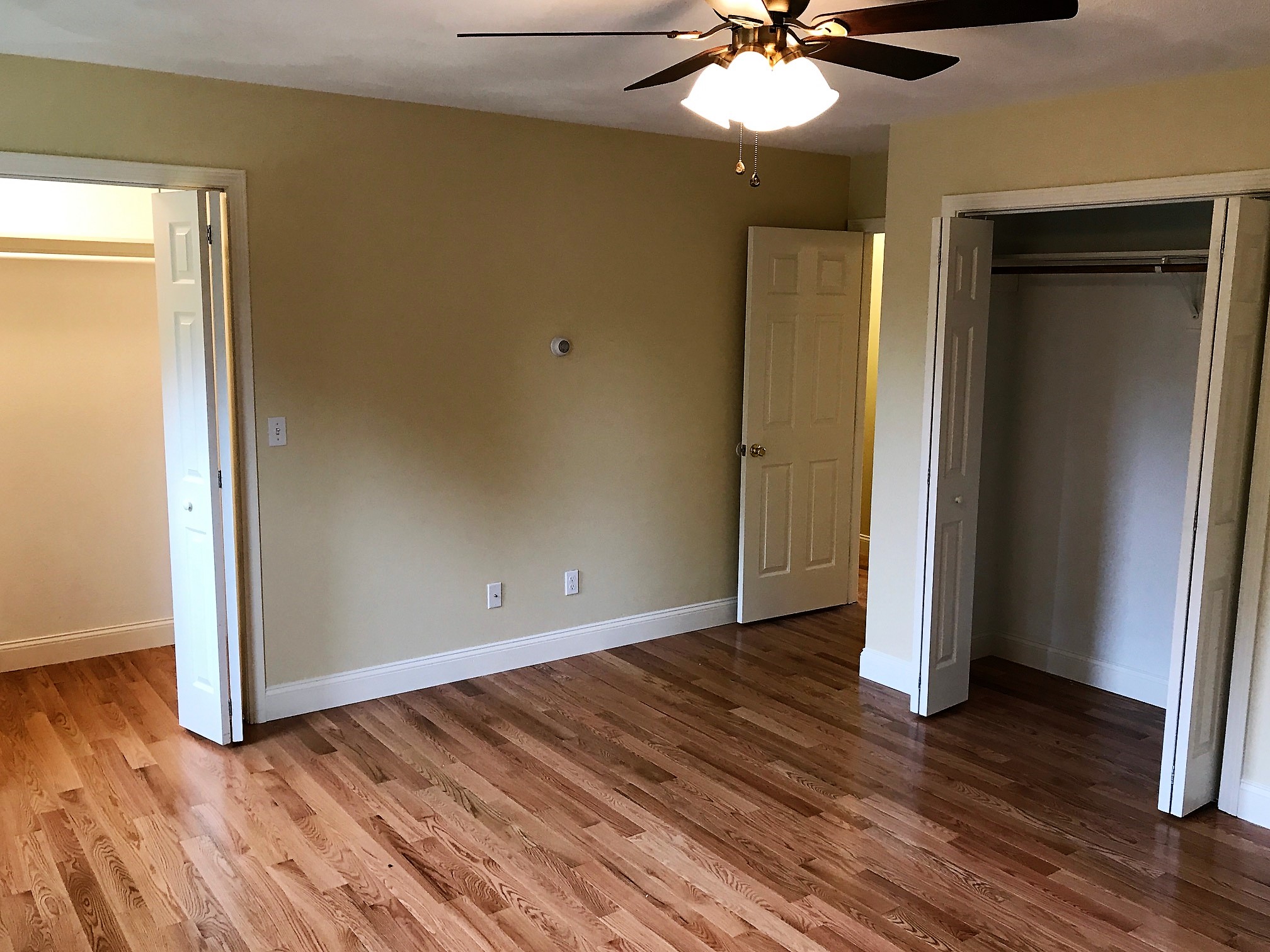 Johnston, RI Strawberry Lane, 2 Bed Duplex, 2,400 Avail. Now J&W Property ManagementJ&W